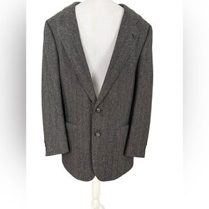 Vintage Burberrys Men’s 100% Wool Blazer union made in the USA size 44R